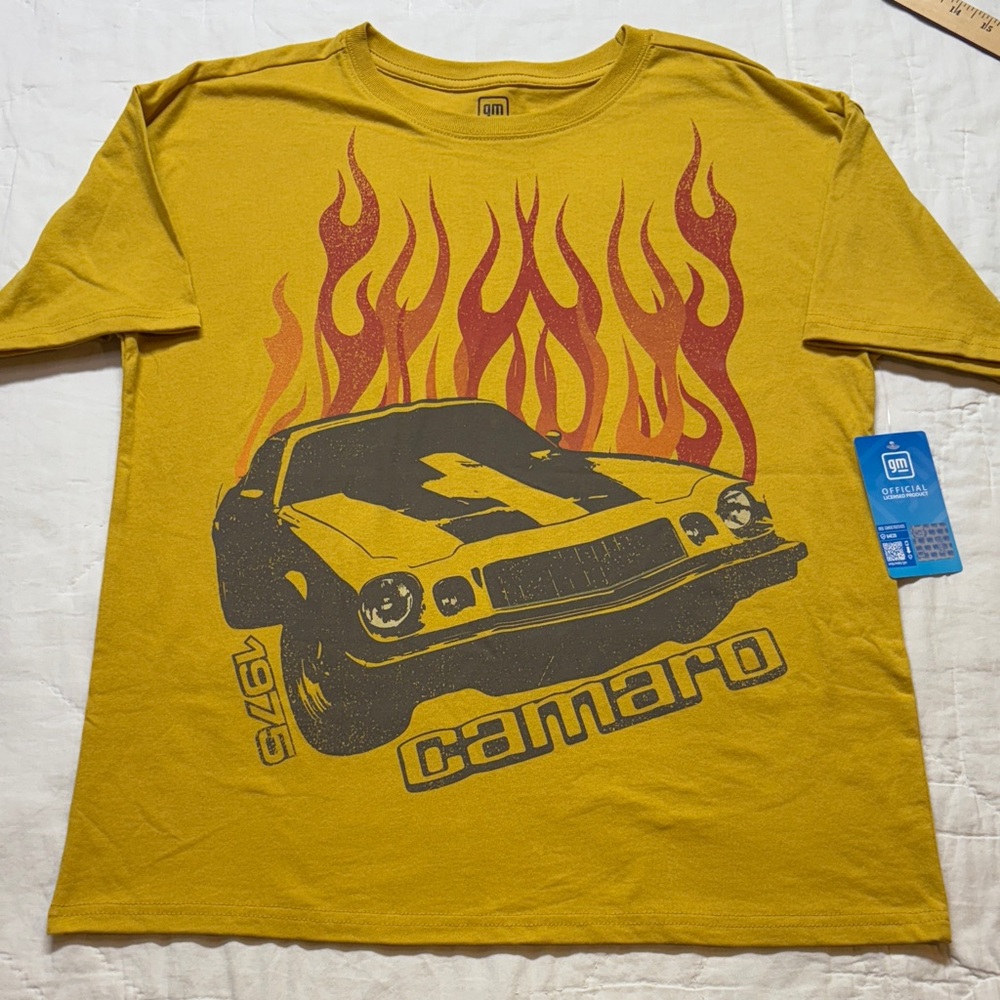 General Motors Retro 1975 Camaro American Muscle Car Graphic‎ T-Shirt NWT